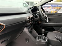 USED 2022 72 DACIA SANDERO STEPWAY 1.0 TCe Essential Hatchback 5dr Petrol Manual Euro 6 (s/s) (90 ps) 