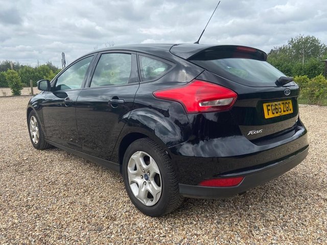 2017 FORD FOCUS 1.0T EcoBoost 99g Style Hatchback 5dr Petrol Manual Euro 6 (s/s) (100 ps) - Photo 2