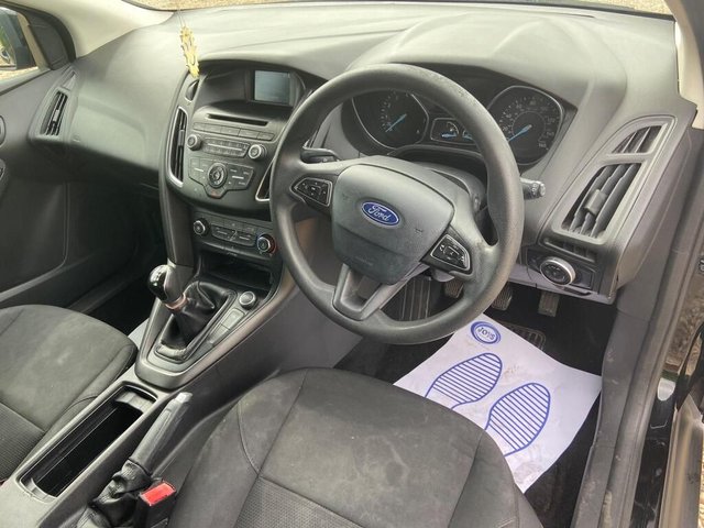 2017 FORD FOCUS 1.0T EcoBoost 99g Style Hatchback 5dr Petrol Manual Euro 6 (s/s) (100 ps) - Photo 11