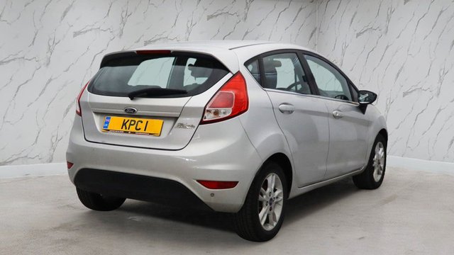 2015 FORD FIESTA - Photo 4