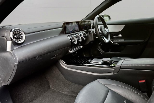2021 MERCEDES-BENZ CLA 1.3 CLA250e 15.6kWh AMG Line (Premium) Coupe 8G-DCT Euro 6 (s/s) 4dr - Photo 11