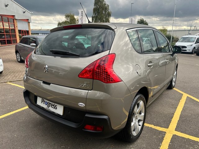 2011 PEUGEOT 3008 - Photo 12