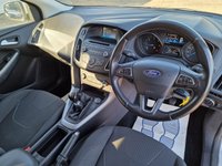USED 2015 65 FORD FOCUS 1.6 TDCi Zetec Hatchback 5dr Diesel Manual Euro 5 (s/s) (115 ps) BLUETOOTH+&pound;20TAX+PARKASSIST+DAB+HUGEMPG