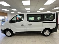 USED 2019 19 RENAULT TRAFIC 1.6 dCi 27 Business Minibus Double Cab 5dr Diesel Manual SWB Euro 6 (9 Seat) (120 bhp) 