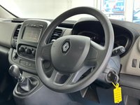USED 2019 19 RENAULT TRAFIC 1.6 dCi 27 Business Minibus Double Cab 5dr Diesel Manual SWB Euro 6 (9 Seat) (120 bhp) 