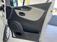 USED 2019 19 RENAULT TRAFIC 1.6 dCi 27 Business Minibus Double Cab 5dr Diesel Manual SWB Euro 6 (9 Seat) (120 bhp) 