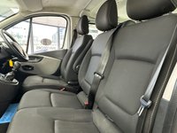 USED 2019 19 RENAULT TRAFIC 1.6 dCi 27 Business Minibus Double Cab 5dr Diesel Manual SWB Euro 6 (9 Seat) (120 bhp) 
