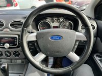USED 2010 10 FORD FOCUS 1.6 Titanium Hatchback 5dr Petrol Automatic (184 g/km, 99 bhp) Petrol Automatic - Heated Seats & Parking Sensors