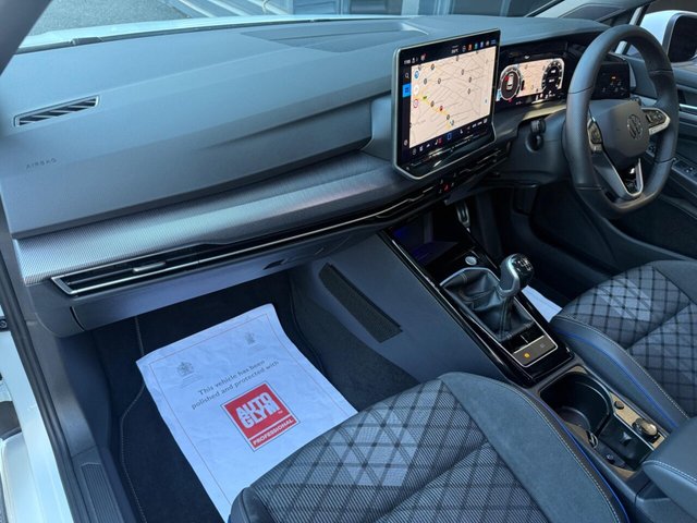 2025 VOLKSWAGEN GOLF 2025 1.5 TSI R-Line Euro 6 (s/s) 5dr - Photo 9