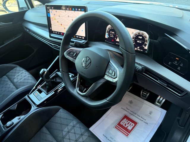 2025 VOLKSWAGEN GOLF 2025 1.5 TSI R-Line Euro 6 (s/s) 5dr - Photo 8