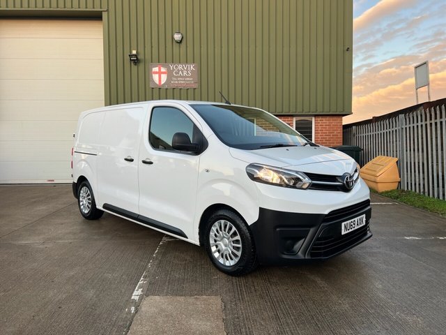 2019 69 Toyota Proace 1.6D Icon Medium Panel Van 6dr Diesel Manual MWB Euro 6 (s/s) (115 ps)