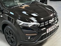 USED 2024 74 DACIA JOGGER 1.6 Hybrid EXTREME MPV 5dr Petrol Hybrid Auto Euro 6 (s/s) (140 ps) 7 SEATS+1 OWNER+HEATED SEATS