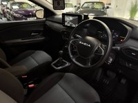 USED 2024 74 DACIA JOGGER 1.6 Hybrid EXTREME MPV 5dr Petrol Hybrid Auto Euro 6 (s/s) (140 ps) 7 SEATS+1 OWNER+HEATED SEATS