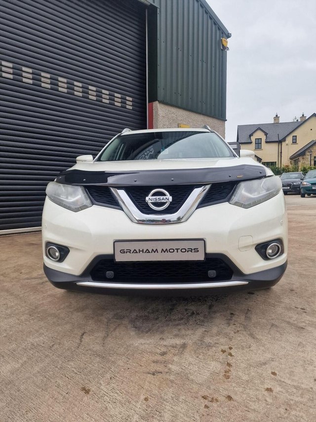 View our NISSAN X-TRAIL