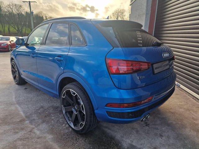 View our AUDI Q3