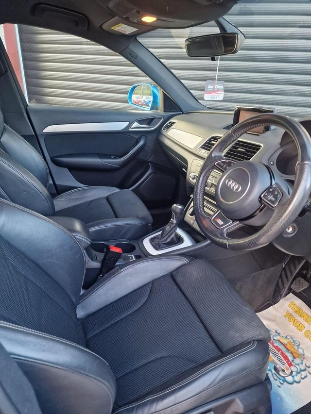 View our AUDI Q3