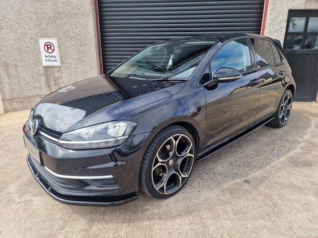 View our VOLKSWAGEN GOLF