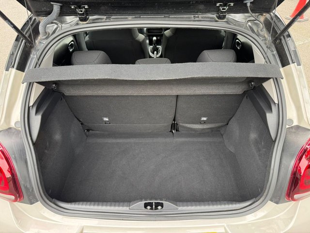 2024 CITROEN C3 1.2 PureTech PLUS Hatchback 5dr Petrol Manual Euro 6 (s/s) (83 ps) - Photo 11