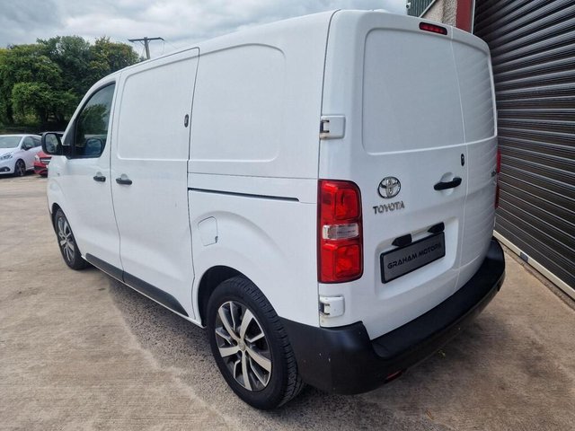 View our TOYOTA PROACE