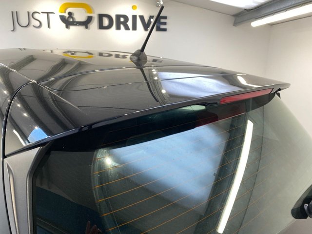 2018 Ford Fiesta 1.1L Zetec 5dr - Photo 10