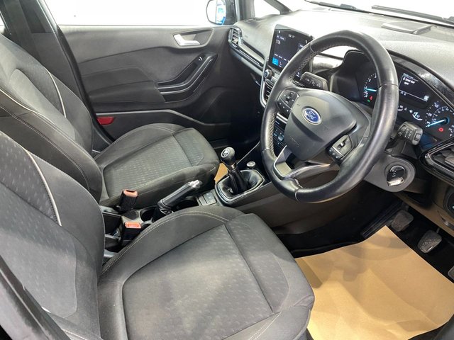 2018 Ford Fiesta 1.1L Zetec 5dr - Photo 11