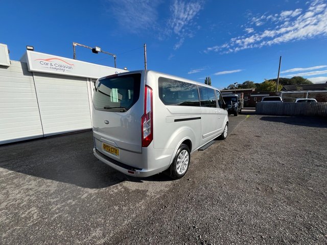 2022 Ford Tourneo Custom 2L Titanium 5dr - Photo 8