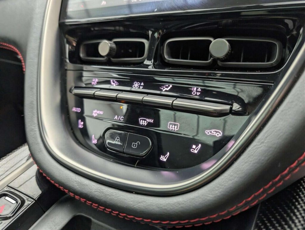 Used 2020 70 ASTON MARTIN DBX 4.0 V8 SUV 5dr Petrol Auto 4WD Euro 6 (s/s) (550 ps) - PARKING CAMERA + HEATED SEATS CLICK & COLLECT/HOME DELIVERY