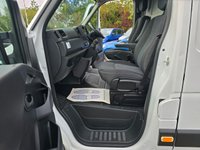 USED 2021 21 RENAULT TRUCKS MASTER 2.3 L-2  H-2 F/W/D KLUBB K26 CPL CHERRY PICKER, FULLY MAINTAINED AKINIRCON, DAB, BLUETOOTH, FULL INTERNAL FITTINGS PLEASE NOTE FINAL PRICE PLUS VAT @20% CHOICE O60 BOOM ROTATION, 1 BASKET CAP/OUTREACH  120KG  A FRAME STABILISERS, 36000 MILES F/S/H  cherry picker-cherry picker"""