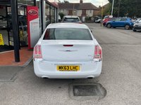 USED 2013 63 CHRYSLER 300C 3.0 CRD V6 Limited Saloon 4dr Diesel Auto Euro 5 (236 bhp) 