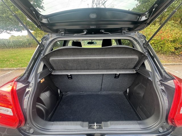2021 SUZUKI SWIFT - Photo 11