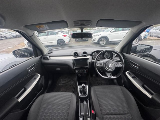 2021 SUZUKI SWIFT - Photo 9