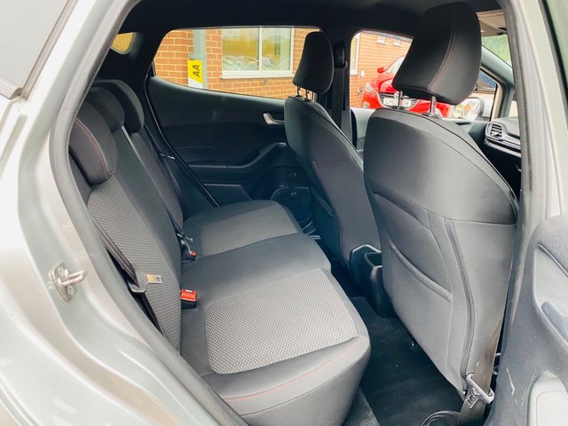 2019 Ford Fiesta 1.5L St-Line 5dr - Photo 11