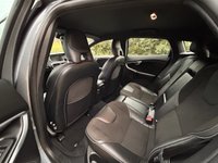 USED 2018 68 VOLVO V40 2.0 D3 R-Design Nav Plus Hatchback 5dr Diesel Manual Euro 6 (s/s) (150 ps) GREAT SPEC