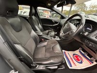 USED 2018 68 VOLVO V40 2.0 D3 R-Design Nav Plus Hatchback 5dr Diesel Manual Euro 6 (s/s) (150 ps) GREAT SPEC