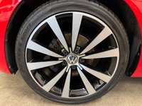 USED 2015 15 VOLKSWAGEN BEETLE 1.4 TSI BlueMotion Tech Sport Panoramic Hatchback 3 Door Petrol Manual Euro 6 (s/s) (150 ps) ONLY 17,574 MILES FROM NEW