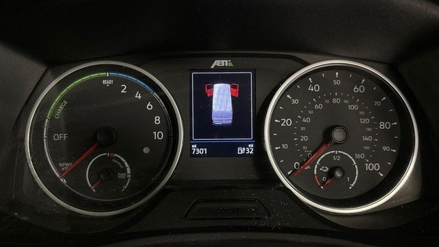 2021 VOLKSWAGEN e-Transporter - Photo 5