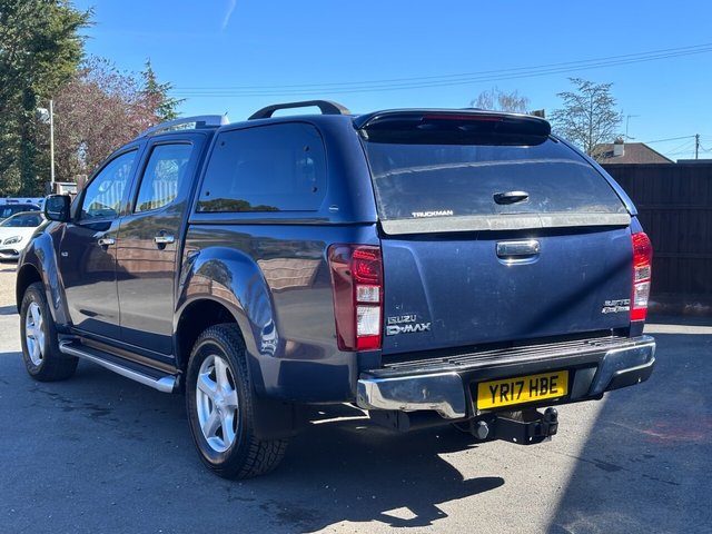2017 ISUZU D-MAX - Photo 8