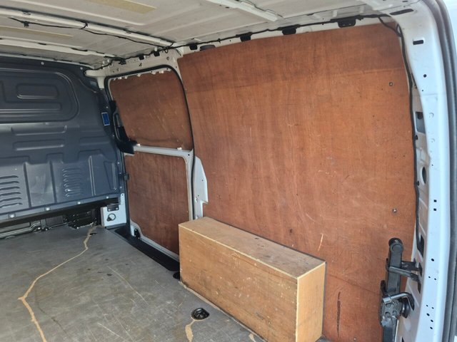 2021 Mercedes-Benz Vito 1.7L Progressive 5dr - Photo 11