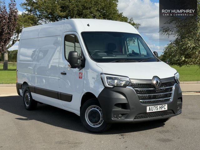 View our Renault Trucks Master range