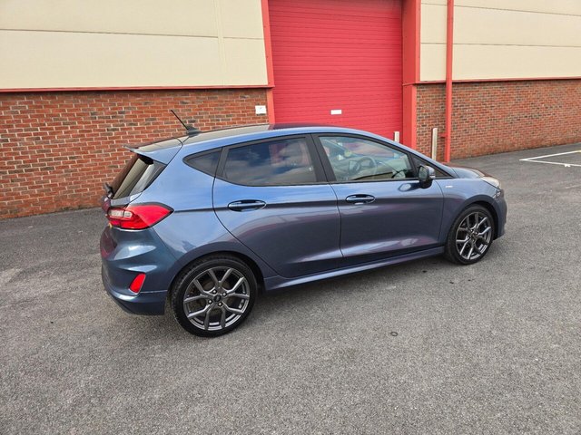 2022 FORD FIESTA - Photo 2