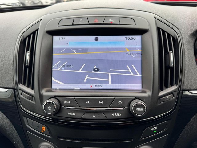 2016 VAUXHALL INSIGNIA 2.0 CDTi ecoFLEX Tech Line Hatchback 5dr Diesel Manual Euro 6 (s/s) (170 ps) - Photo 9