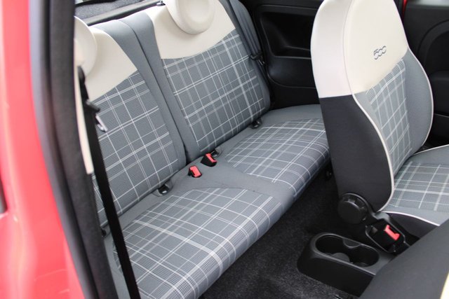 2018 FIAT 500 2018 1.2 Lounge 2018,Glass roof,Bluetooth,DAB,Cruise,Parking Sensors,F.S.H,Ulez Compliant - Photo 4