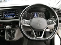 USED 2021 21 VOLKSWAGEN TRANSPORTER T28 2.0 TDI 150 BMT SWB HIGHLINE DSG AUTO ( TAILGATE + RACKING ! ) 1 OWNER | DSG AUTO | 150 BHP | TAILGATE