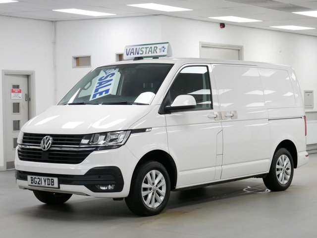 View our Volkswagen Transporter T28 2.0 TDI 150 BMT SWB HIGHLINE DSG AUTO 4 DR