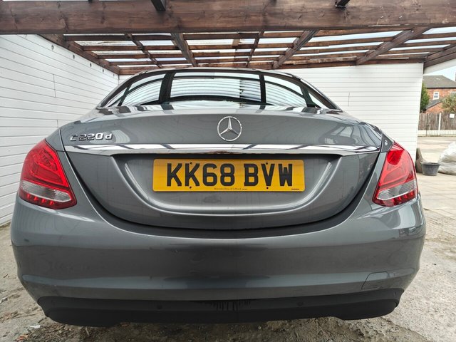 2019 Mercedes-Benz C-CLASS - Photo 12