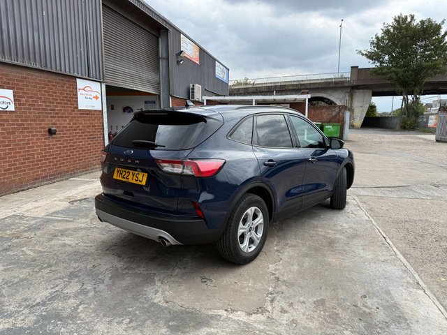 2022 FORD KUGA - Photo 9