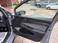 USED 2023 72 VOLKSWAGEN GOLF 1.5 TSI R-Line Hatchback 5dr Petrol Manual Euro 6 (s/s) (130 ps) Full Dealer History