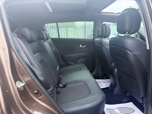 2013 KIA SPORTAGE 2013 2.0 CRDI KX-2 OPEN PAN ROOF LEATHER PRIVACY SENSORS SUV 5DR DIESEL AUTO AWD EURO 5 (134 BHP) - Photo 7