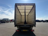 USED 2020 70 RENAULT TRUCKS D D Wide 280 DTI 8 TUCK AWAY TAIL LIFT | SLEEPER