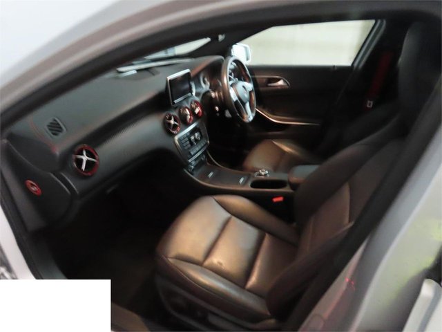 2015 Mercedes-Benz A-CLASS - Photo 2